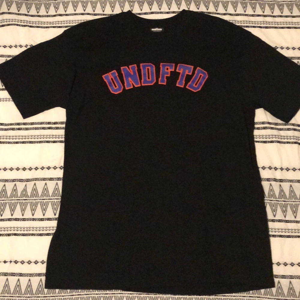 Men’s Undefeated Tee